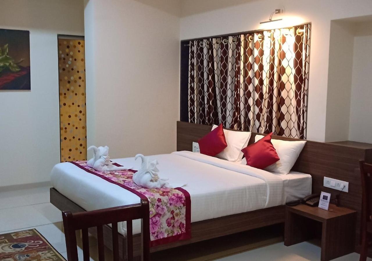 The Hotel Relax Kankavli Kankavali Zewnętrze zdjęcie